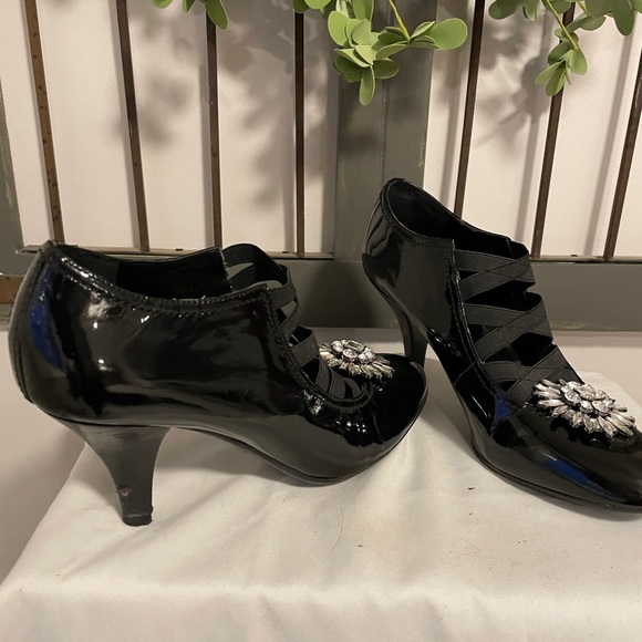 Franco Sarto leather healed loafer type shoe - Picture 5 of 7